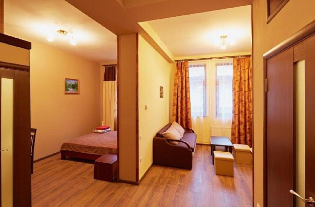 Apartment On Lychakivska 6-A Lviv Extérieur photo